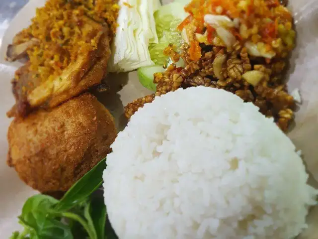 Gambar Makanan Ayam Penyet Surabaya 5