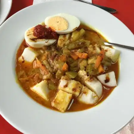 Warung Nusantara Indonesian Restaurant'nin yemek ve ambiyans fotoğrafları 6