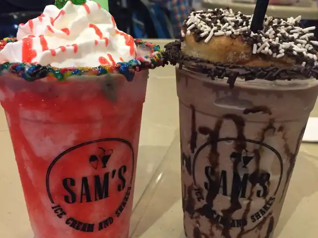 Sam's Ice Cream and Shakes Food Photo 16