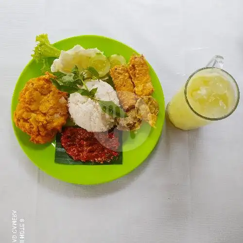 Gambar Makanan Ayam Penyet Borobudur, Medan Petisah 15