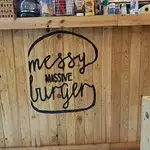 Messy Burger Food Photo 6