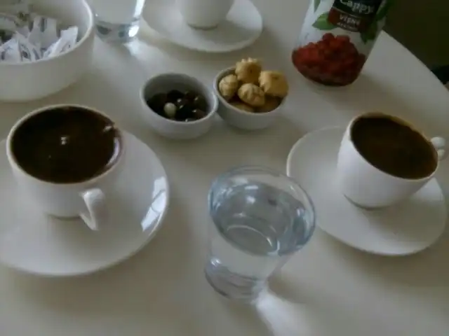 İzzet-i İkram Cafe Ve Kahvaltı Evi'nin yemek ve ambiyans fotoğrafları 18
