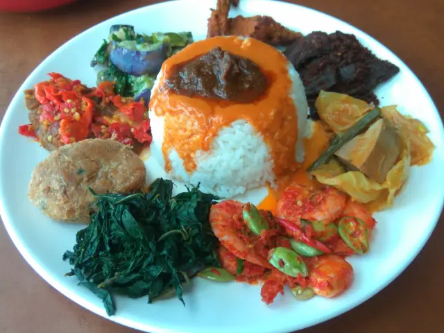 Gambar Makanan Sepiring Padang 20