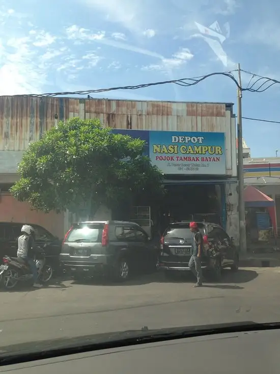 Gambar Makanan Depot Nasi Campur Tambak Bayan 10