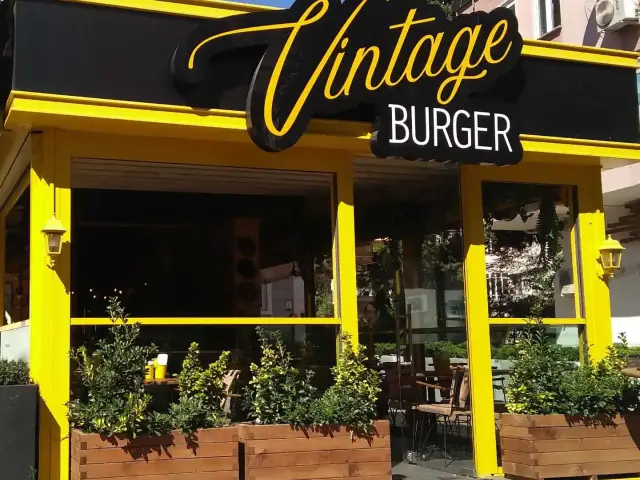 Vintage Burger'nin yemek ve ambiyans fotoğrafları 3