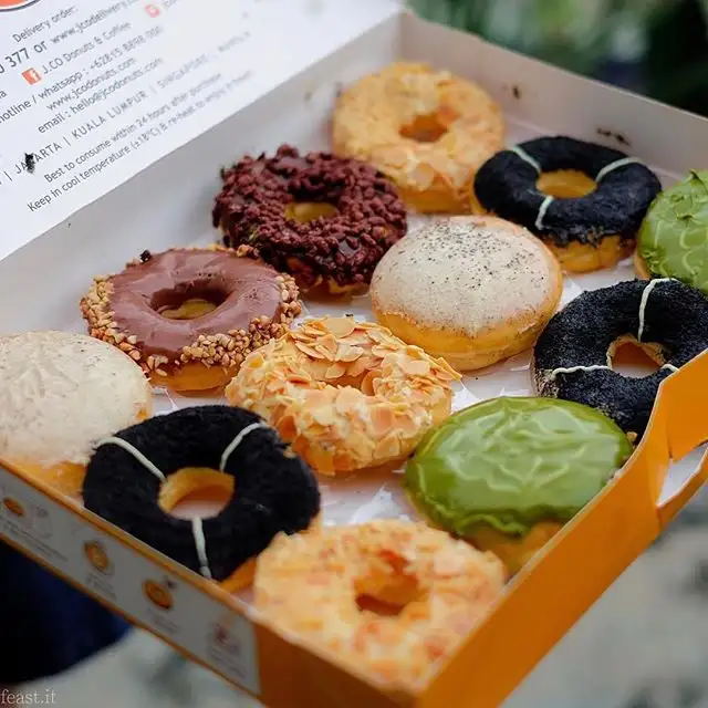 J.CO Donuts & Coffee