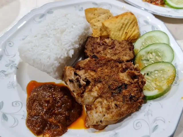 Gambar Makanan Ayam Yam 12