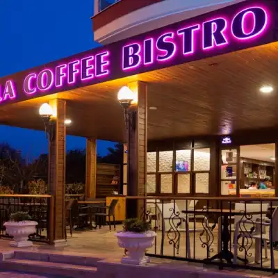 Viola Coffee Bistro