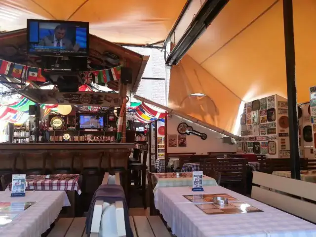 Varuna Gezgin Cafe Del Mundo'nin yemek ve ambiyans fotoğrafları 2