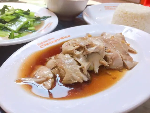 Gambar Makanan Singapore Hainanese Chicken Rice 4