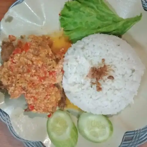 Gambar Makanan Warung Makan Pivot, Bekasi Selatan 1