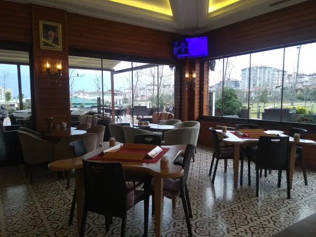 Kır Kahvesi Cafe & Restaurant'nin yemek ve ambiyans fotoğrafları 3