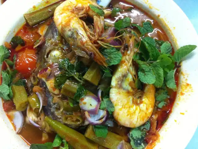 Perak Lane Curry Fish Head Food Photo 3