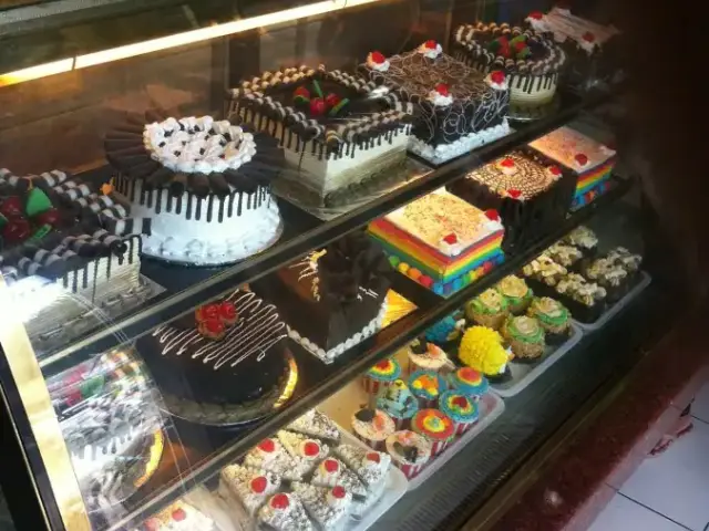 Beatrix Bakery & Cake