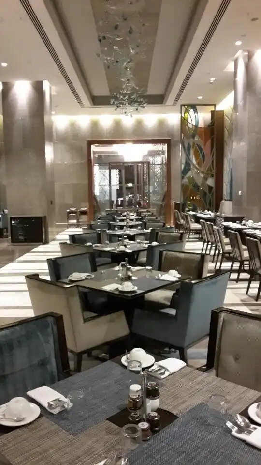 Hilton Bursa Brasserie Restaurant'nin yemek ve ambiyans fotoğrafları 4