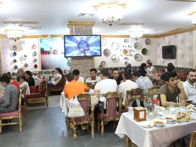 Han Atlas Uzbek Restaurant'nin yemek ve ambiyans fotoğrafları 3