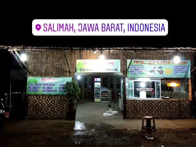 Saung Bambu Hitam (Pecel Lele Ayam Kremes & Somay Ikan)