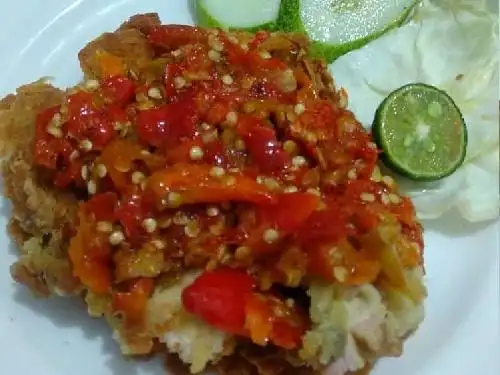 Ayam Geprek Nice Taste, Ciputat, Jl. Kh. Dewantoro Gg. Jalak 2