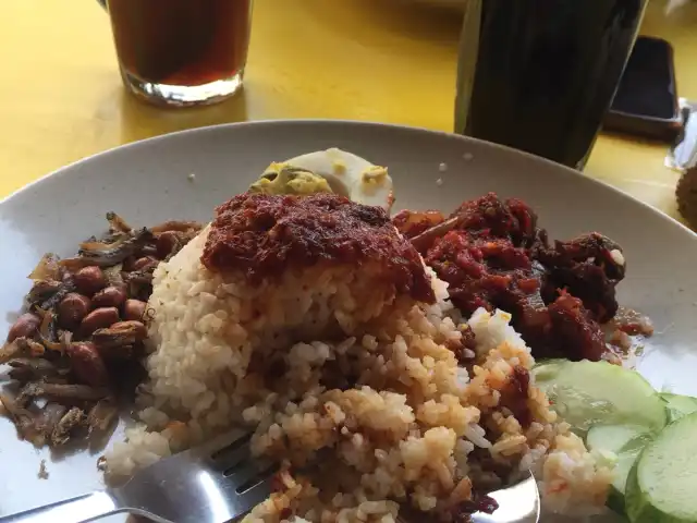 Nasi Lemak Daun Pisang Food Photo 2