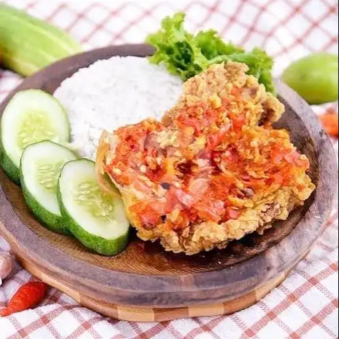 Gambar Makanan Ayam Geprock Den Ingwie, Setiabudi 4