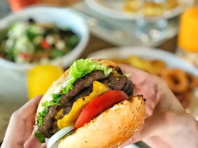 Bi Lokum Et Steakhouse Burger'nin yemek ve ambiyans fotoğrafları 3
