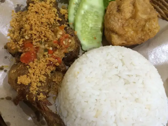 Gambar Makanan Ayam Penyet Mbah Ji 16