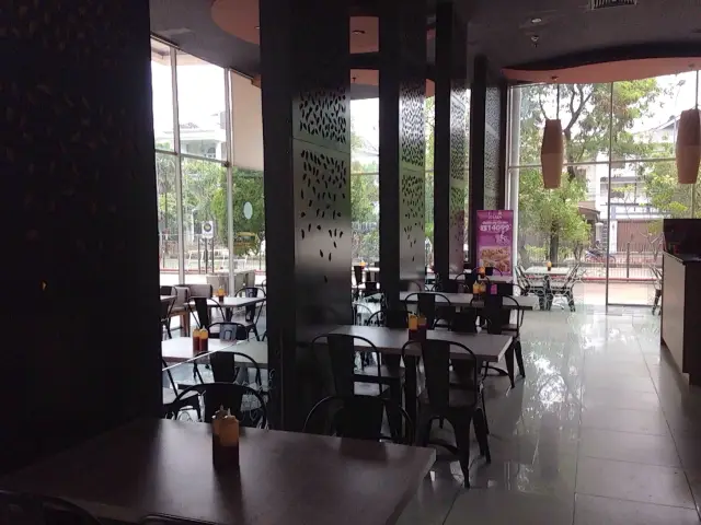 Gambar Makanan Solaria 9