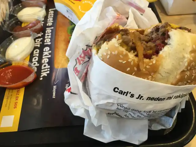 Carl's Jr.'nin yemek ve ambiyans fotoğrafları 48