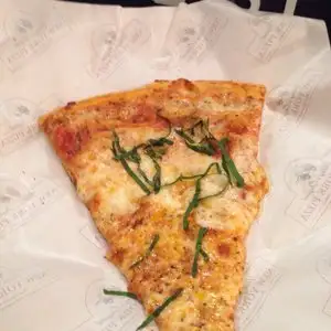 Mikey&apos;s New York Pizza Food Photo 10