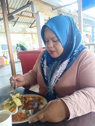 Koperasi Warisan Kampung Senibong, Seafood, Johor Bahru | YummyAdvisor