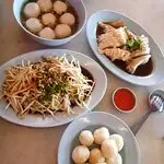 Famosa Chicken Rice Ball Jln Bendahara Food Photo 4