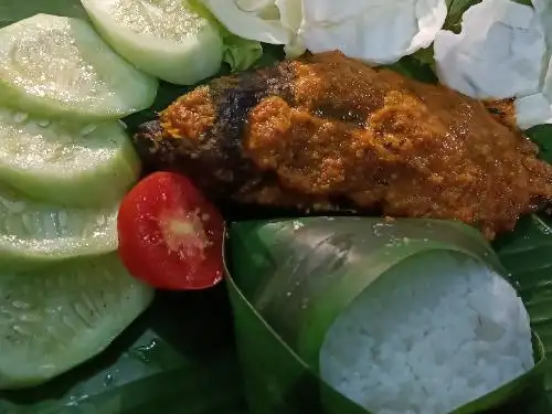 Fresh RDW Ikan Asap, Kedungkandang Lesanpuro