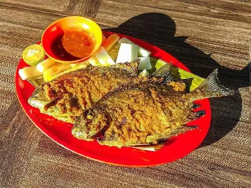 Ikan Ayam Bakar Kedai Kopi Banjir