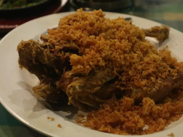 Gambar Makanan Ayam Goreng Suharti 7