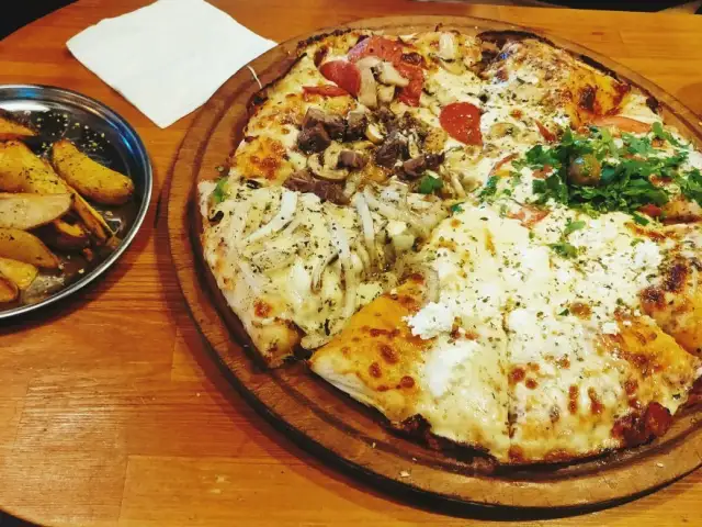 Pizza Argentina'nin yemek ve ambiyans fotoğrafları 64