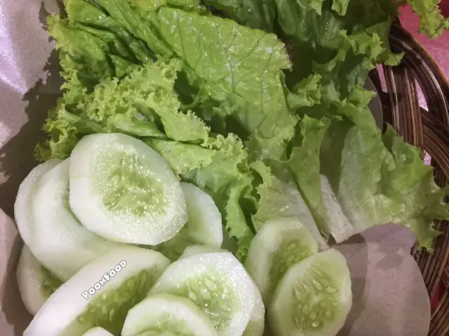 Gambar Makanan Nasi Uduk Ayam Goreng Kampung Melayu 3