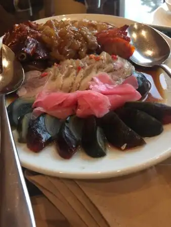Phoenix Court Chinese Restaurant Food Photo 1
