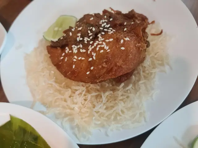 Gambar Makanan Ayam Tulang Lunak Malioboro 3