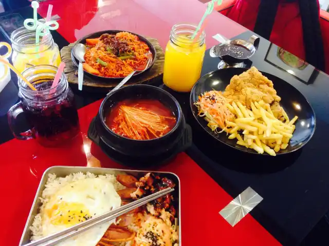 Myeongdong Street Cafe Food Photo 15