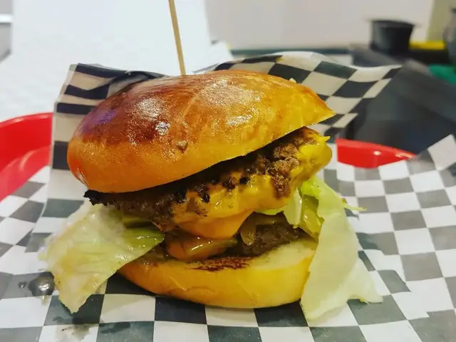 Rek's Kitchen Hotdog & Burger'nin yemek ve ambiyans fotoğrafları 7