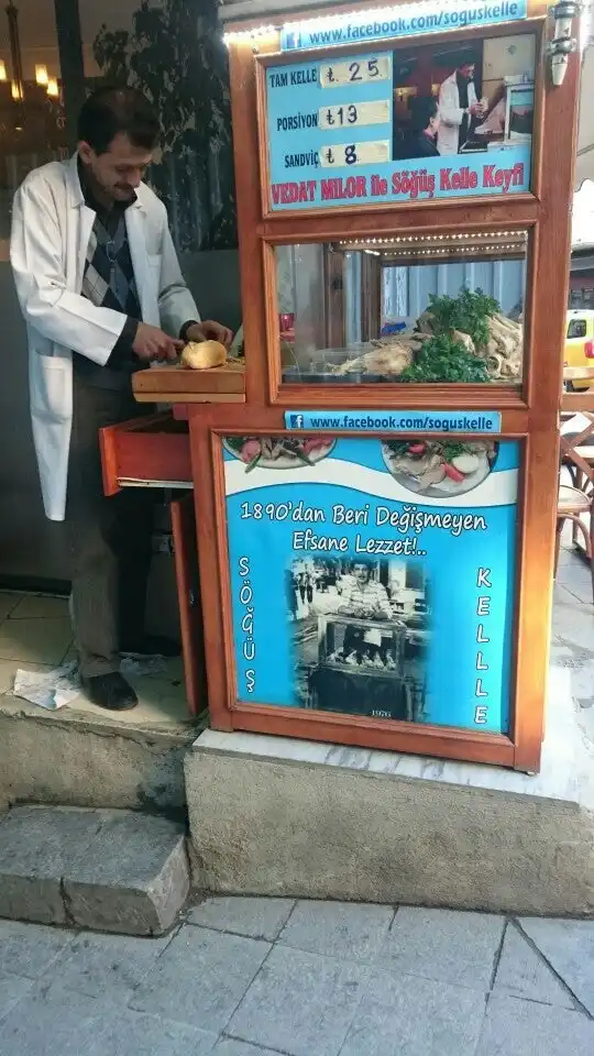 Meşhur Beyoğlu Söğüş Kellecisi'nin yemek ve ambiyans fotoğrafları 12