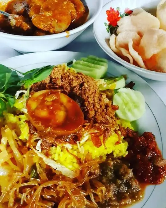 Nasi Kuning Ny. Shelvy