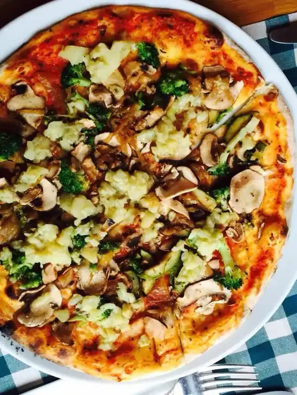 Pizzeria Pidos'nin yemek ve ambiyans fotoğrafları 38