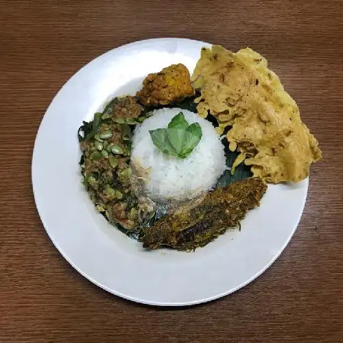 Gambar Makanan Sego Pecel & Tumpang Yuk Sri Asli Nganjuk, Teuku Umar Barat 6