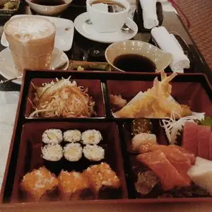 Sushi Zento Food Photo 11