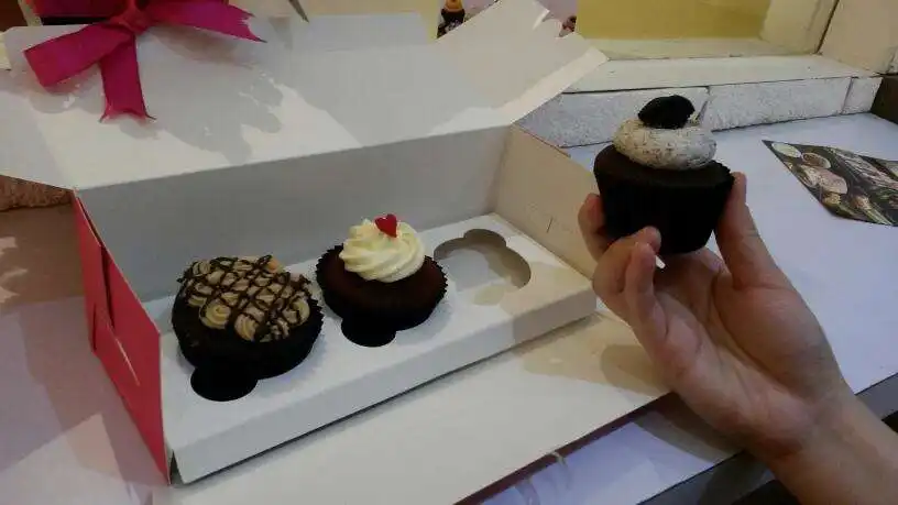 Gambar Makanan Twelve Cupcakes 20