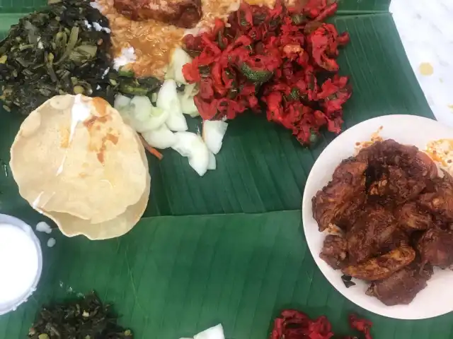 Raj's Banana Leaf Food Photo 5