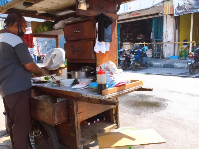 Gambar Makanan Mie Ayam Pak De 2