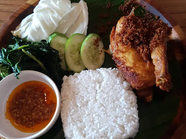 Gambar Makanan Ayam Goreng Gajah Mungkur 9