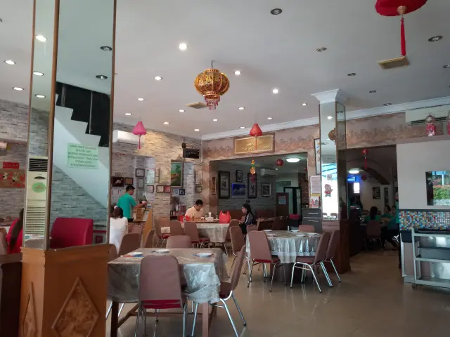 Gambar Makanan Chung Hua Restaurant 15